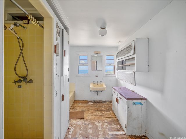 3843 Lurline Drive, Honolulu, HI 96816