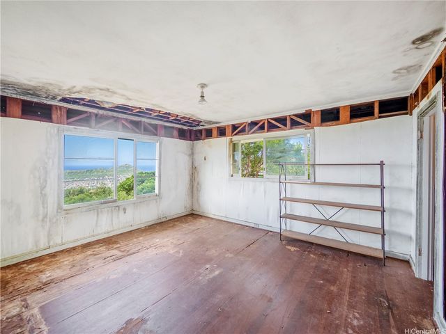 3843 Lurline Drive, Honolulu, HI 96816