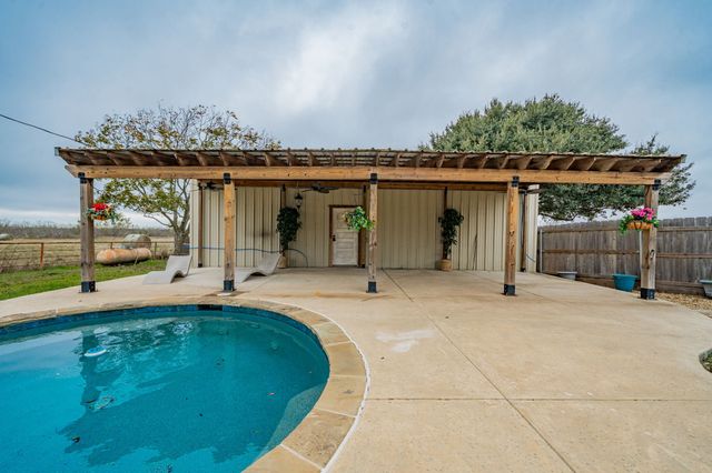 5612 E State Highway 243, Kaufman, TX 75142