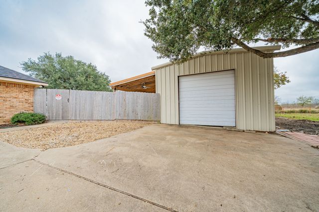 5612 E State Highway 243, Kaufman, TX 75142