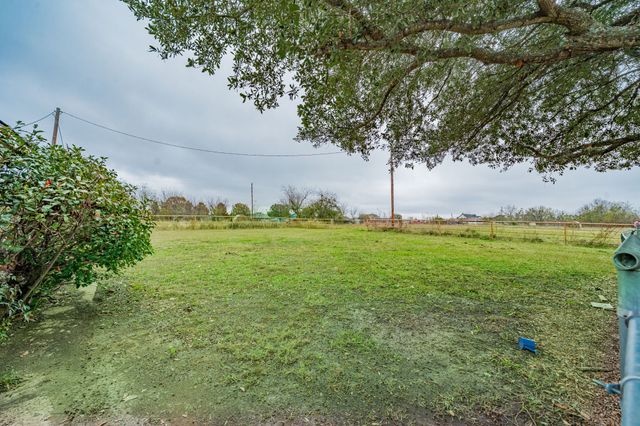 5612 E State Highway 243, Kaufman, TX 75142