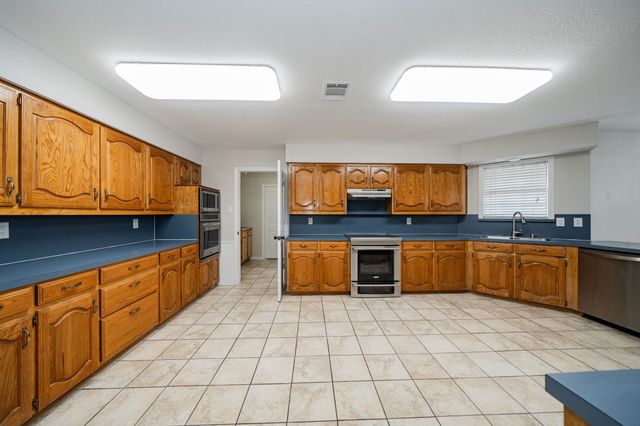 5612 E State Highway 243, Kaufman, TX 75142