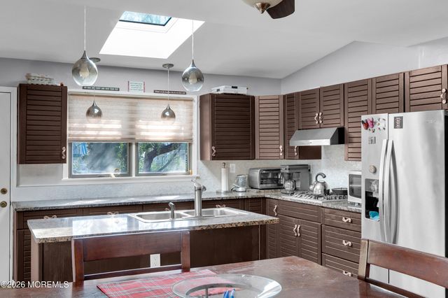 119 Maple Street, Toms River, NJ 08753