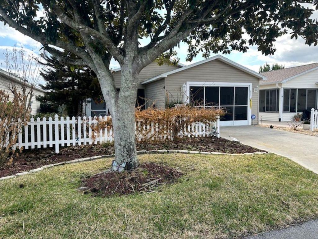 2726 MONCAYO AVENUE, The Villages, FL 32162