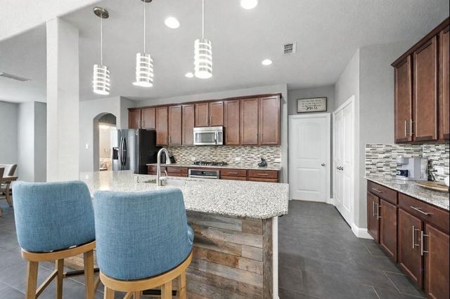 933 Spring Falls Drive, Mckinney, TX 75071