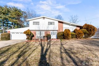33 Whitehall Road, East Brunswick, NJ 08816