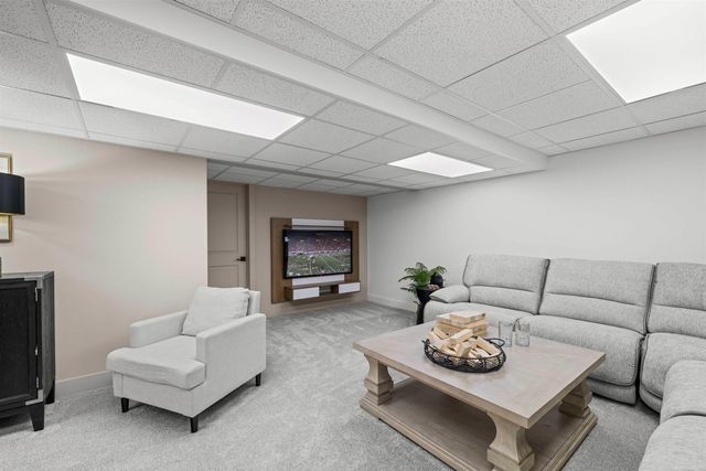 17189 Stallman Drive, Macomb Twp, MI 48042