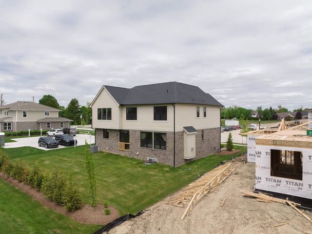 17189 Stallman Drive, Macomb Twp, MI 48042