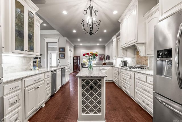 9833 OAK HEIGHTS, Sherwood, AR 72120