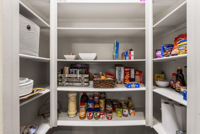 9833 OAK HEIGHTS, Sherwood, AR 72120