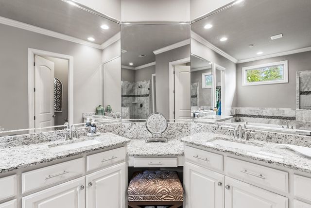 9833 OAK HEIGHTS, Sherwood, AR 72120