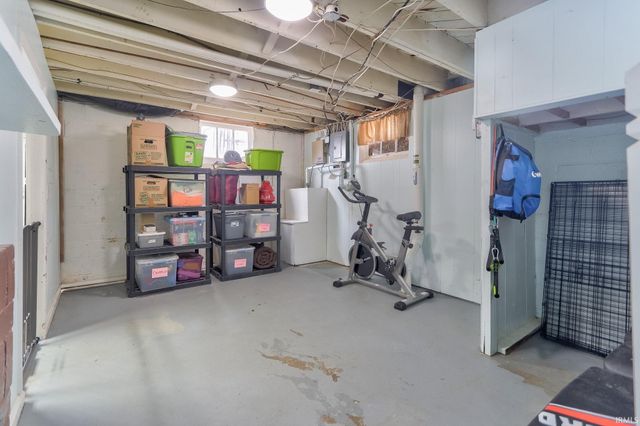 2022 E Franklin Street, Evansville, IN 47711