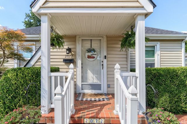 2022 E Franklin Street, Evansville, IN 47711