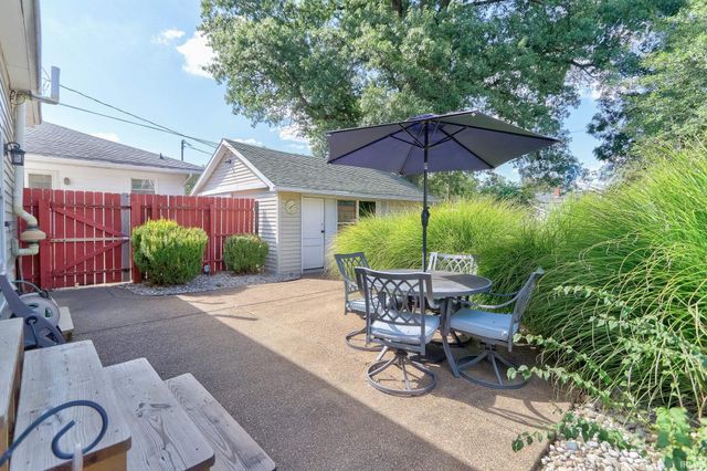 2022 E Franklin Street, Evansville, IN 47711