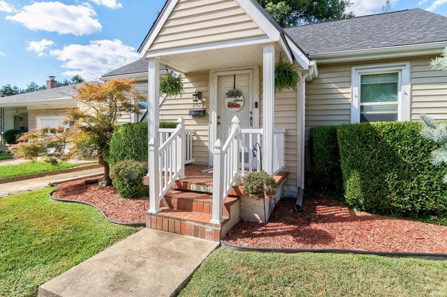 2022 E Franklin Street, Evansville, IN 47711