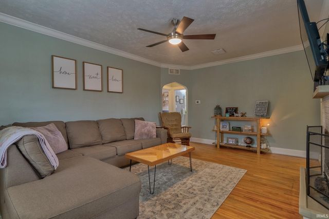 2022 E Franklin Street, Evansville, IN 47711