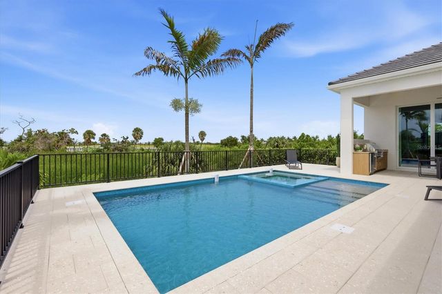 6264 CHAMPIONS ROW STREET, Bradenton, FL 34210