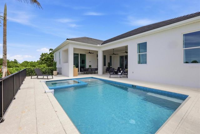 6264 CHAMPIONS ROW STREET, Bradenton, FL 34210