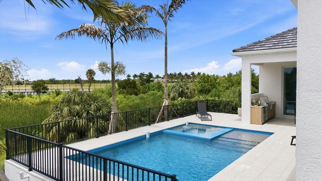 6264 CHAMPIONS ROW STREET, Bradenton, FL 34210