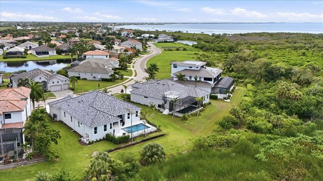 6264 CHAMPIONS ROW STREET, Bradenton, FL 34210