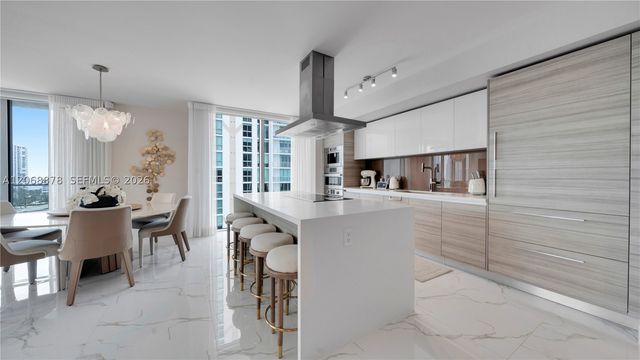 330 Sunny Isles Blvd 5-1107, Sunny Isles Beach, FL 33160