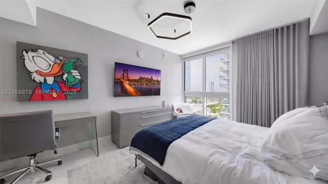 330 Sunny Isles Blvd 5-1107, Sunny Isles Beach, FL 33160