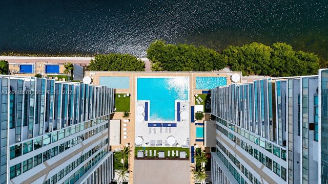330 Sunny Isles Blvd 5-1107, Sunny Isles Beach, FL 33160