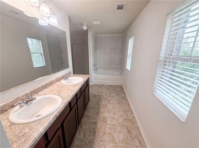 611 Dodson Lake Court, Fairburn, GA 30213