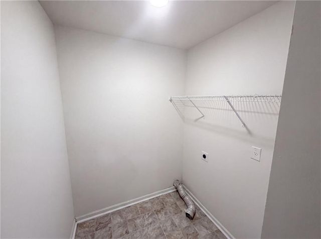 611 Dodson Lake Court, Fairburn, GA 30213