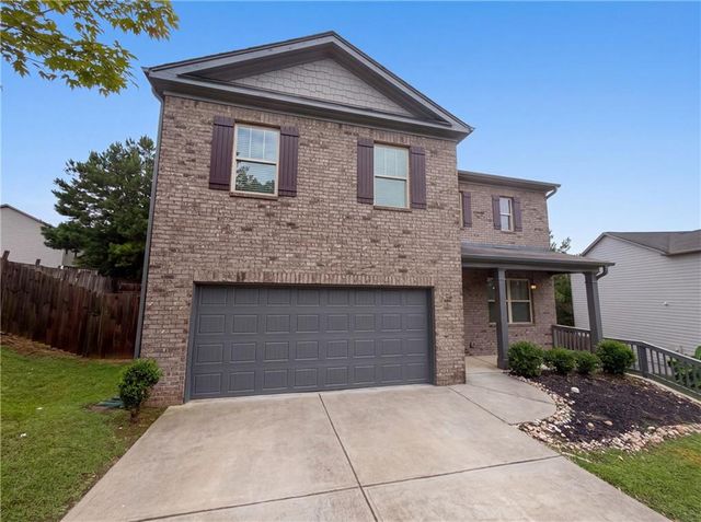 611 Dodson Lake Court, Fairburn, GA 30213
