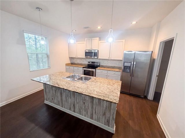 611 Dodson Lake Court, Fairburn, GA 30213