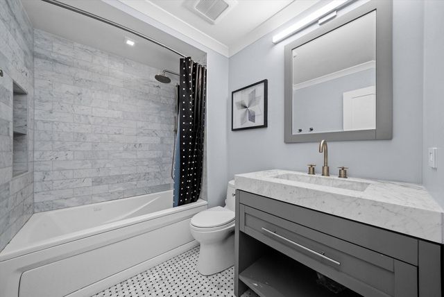 9748 Mill Drive E 2E, Palos Park, IL 60464