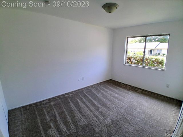 26583 Franklin Pointe Drive 153, Southfield, MI 48034