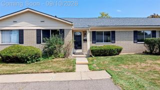 26583 Franklin Pointe Drive 153, Southfield, MI 48034