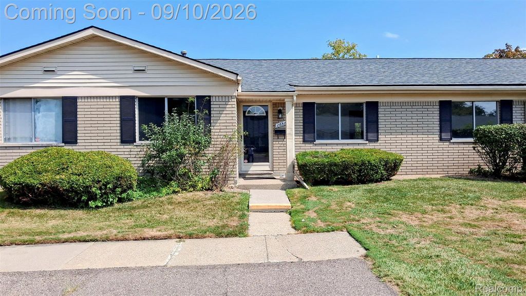 26583 Franklin Pointe Drive 153, Southfield, MI 48034