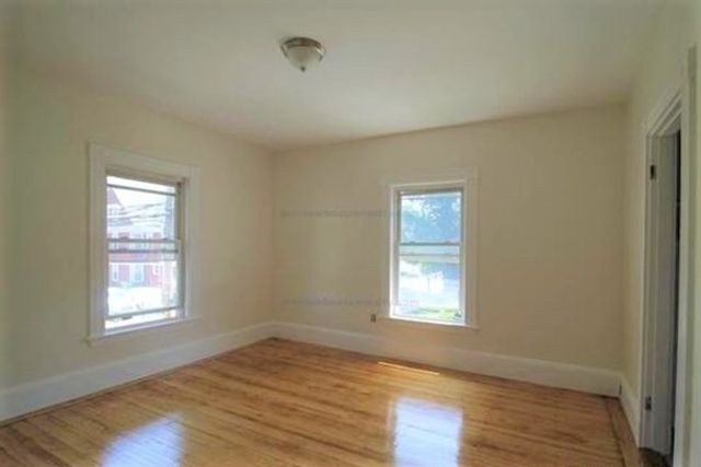 32 Mansfield Street, Boston, MA 02134