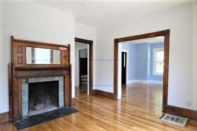 32 Mansfield Street, Boston, MA 02134