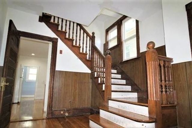 32 Mansfield Street, Boston, MA 02134