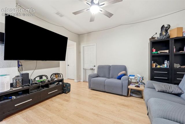 1286 N Ladonia Drive, Pueblo, CO 81007