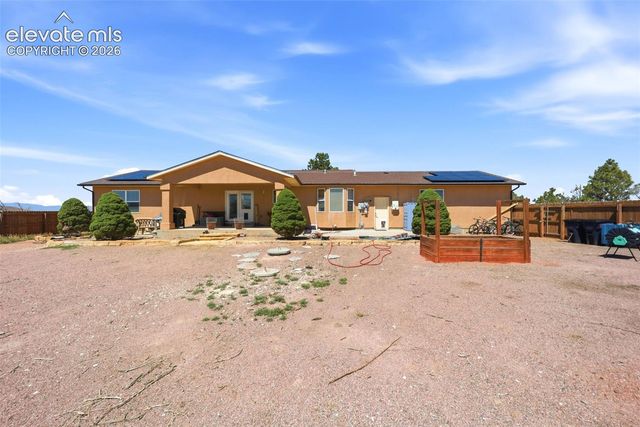 1286 N Ladonia Drive, Pueblo, CO 81007