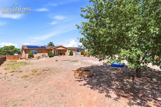 1286 N Ladonia Drive, Pueblo, CO 81007