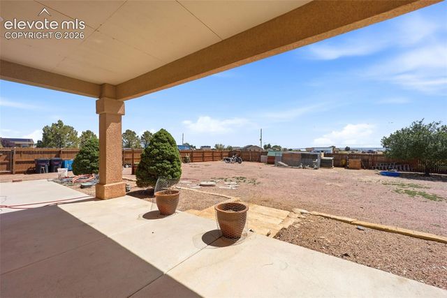 1286 N Ladonia Drive, Pueblo, CO 81007