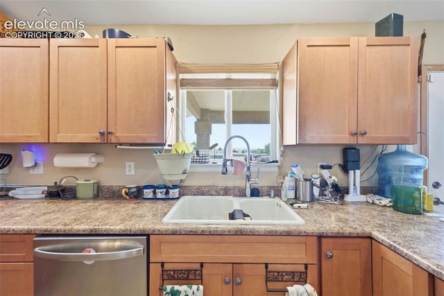 1286 N Ladonia Drive, Pueblo, CO 81007