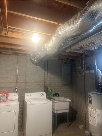 15463 Dexter Avenue, Detroit, MI 48238