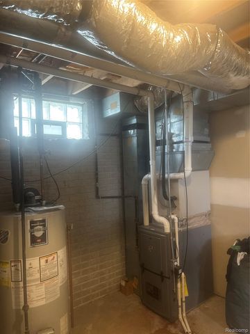 15463 Dexter Avenue, Detroit, MI 48238