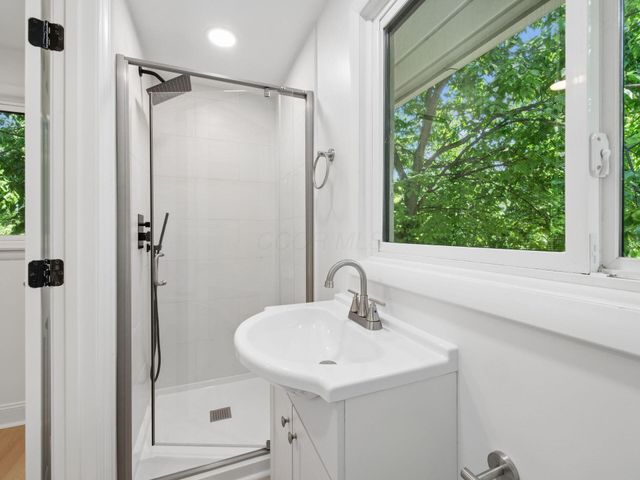 704 S Ogden Avenue, Columbus, OH 43204