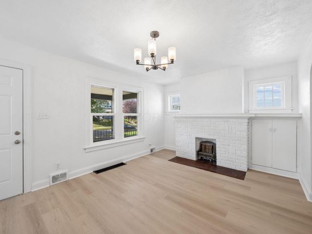 704 S Ogden Avenue, Columbus, OH 43204