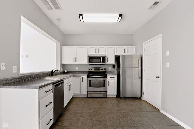 7045 Gavin Drive, Indianapolis, IN 46217