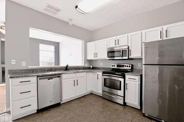 7045 Gavin Drive, Indianapolis, IN 46217