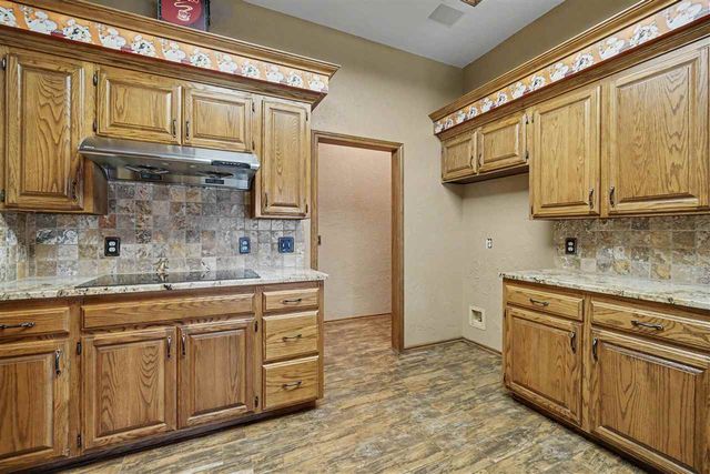 2004 NE 31st St, Lawton, OK 73507